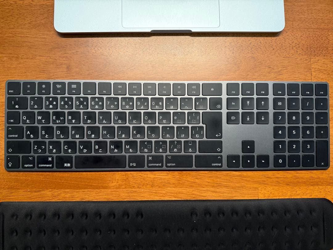 Apple Magic Keyboard 日本語配列 スペースグレー テンキー付