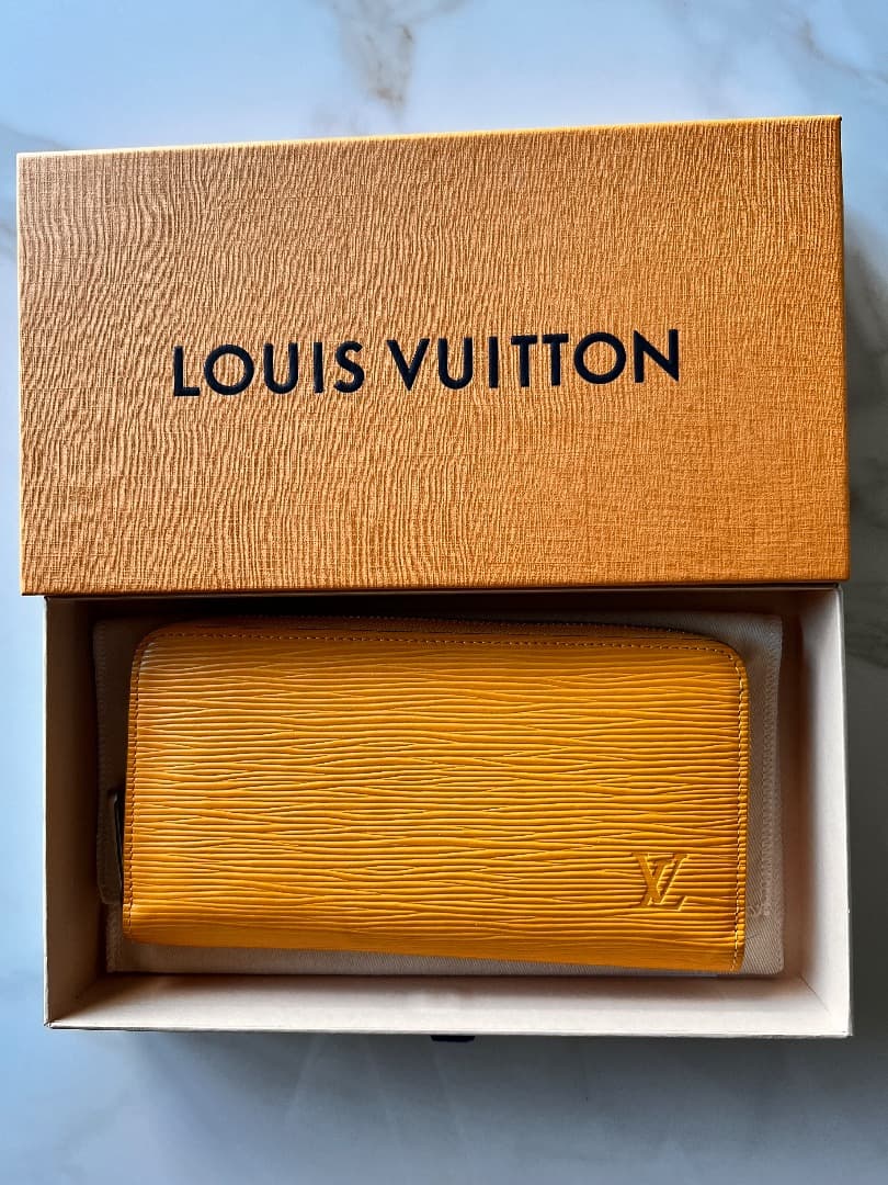 LV 長財布ジッピーウォレット エピ イエロー サンフラワー