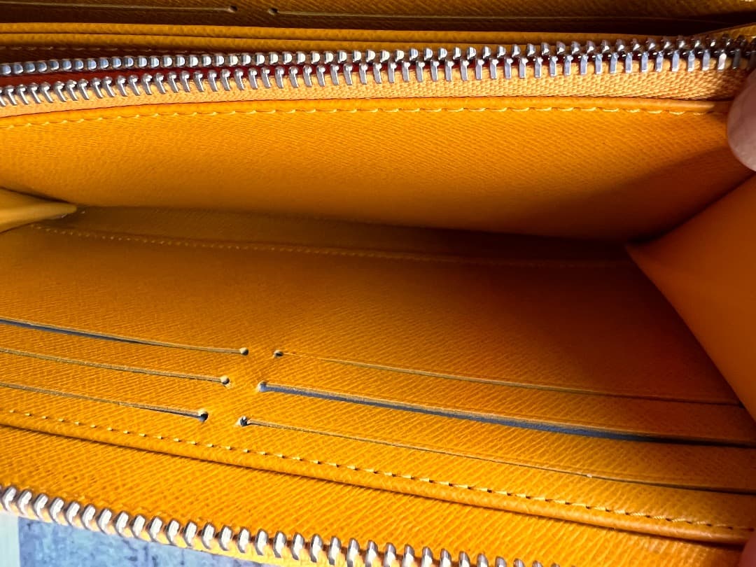 LV 長財布ジッピーウォレット エピ イエロー サンフラワー