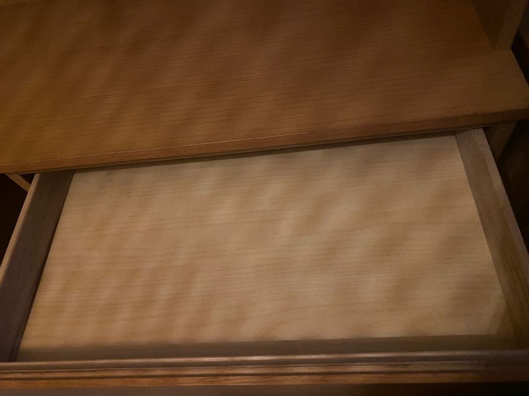 ナチュラル 食器棚 収納力抜群