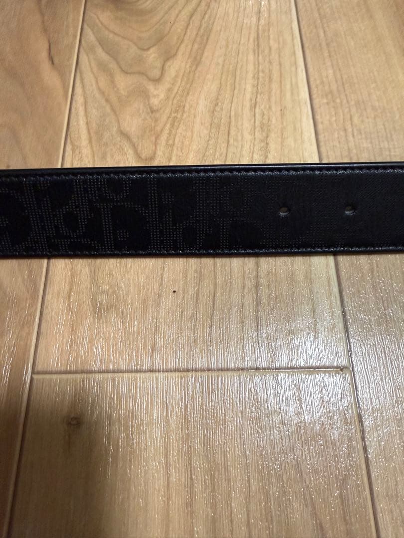 Dior CD ロゴ バックル