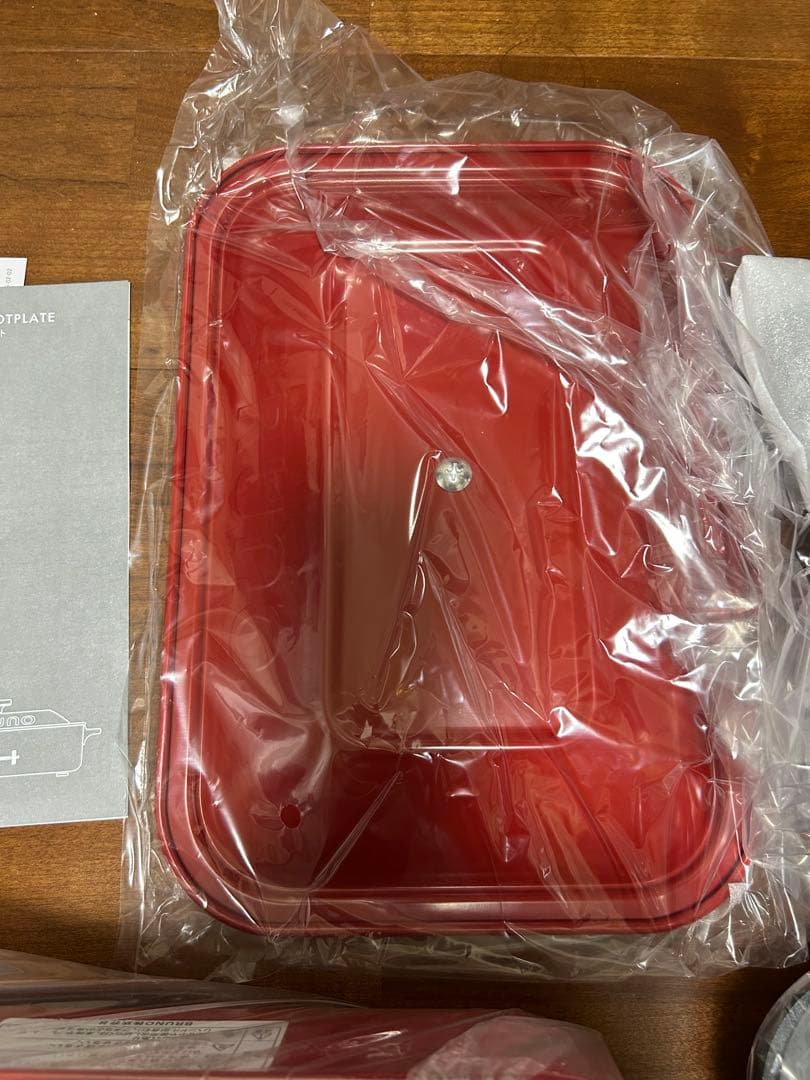 ブルーノ　コンパクトホットプレート　レッド　たこ焼きプレート付き　新品未使用