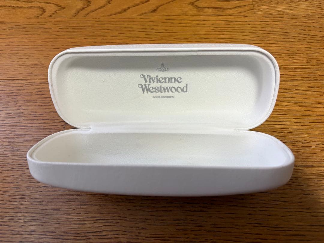 Vivienne WestwoodサングラスVW-7723 hyde着用モデル