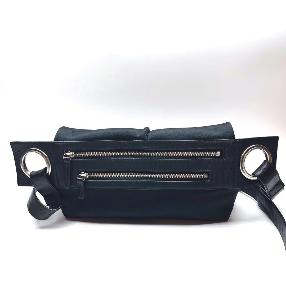 ★極美品★kawa-kawa ボディバッグ 【wet】hatome Mサイズ 黒