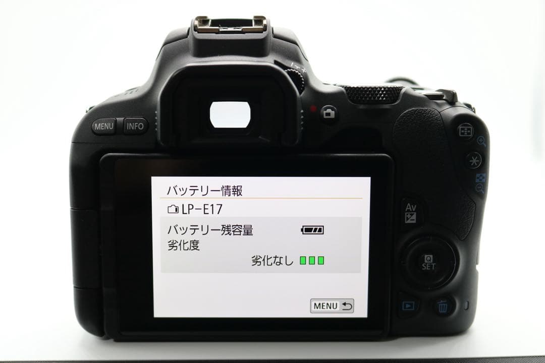 ボディ新品級　【Canon EOS Kiss X9 ダブルレンズセット】