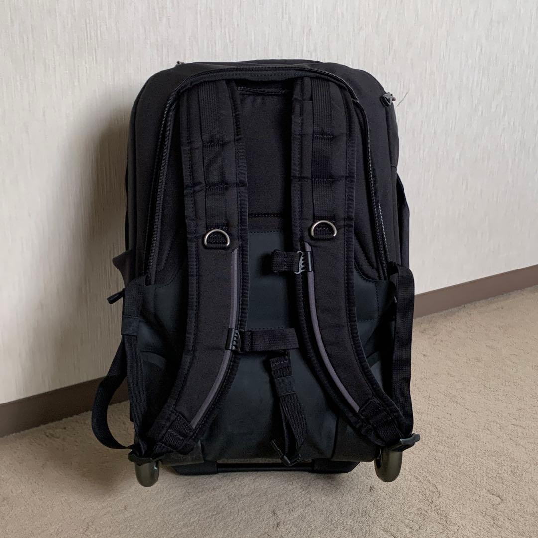 think tank エッセンシャルズ コンバーチブル ローリング バックパック