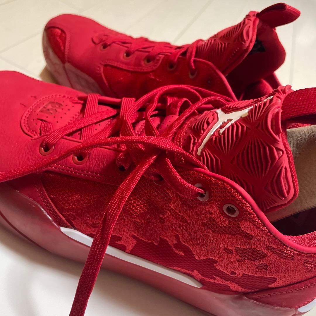 エアジョーダンタイプ レッド シューズ