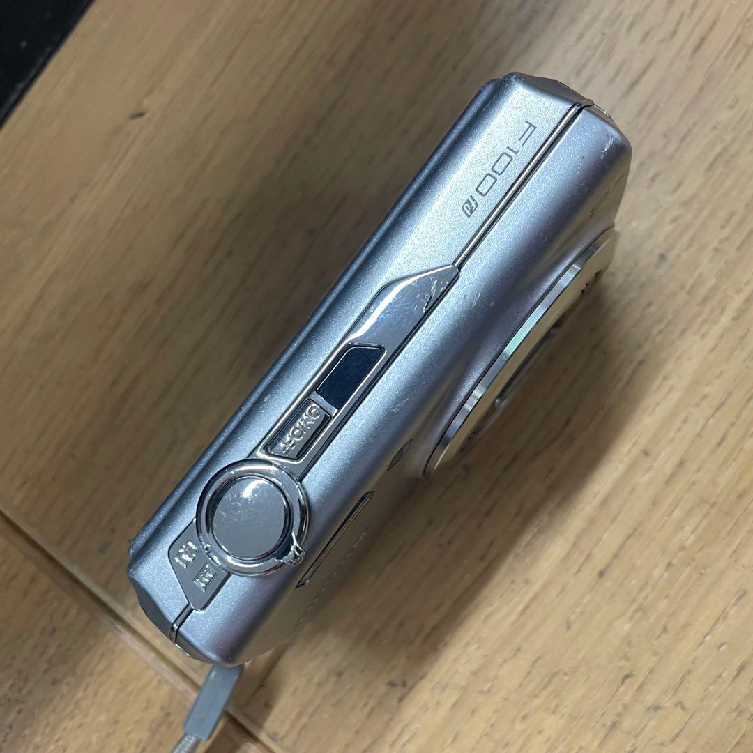 動作品 FUJIFILM Finepix F100fd コンパクトデジタルカメラ