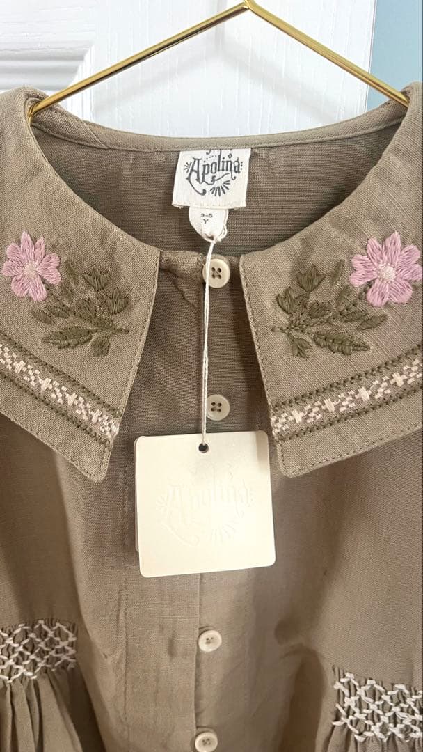 最終値下げApolina kids ブラウス 3-5y