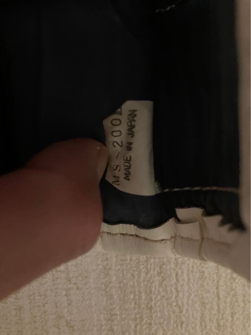 winning ウィニングボクシンググローブ 黒/銀　8オンス MS-200B