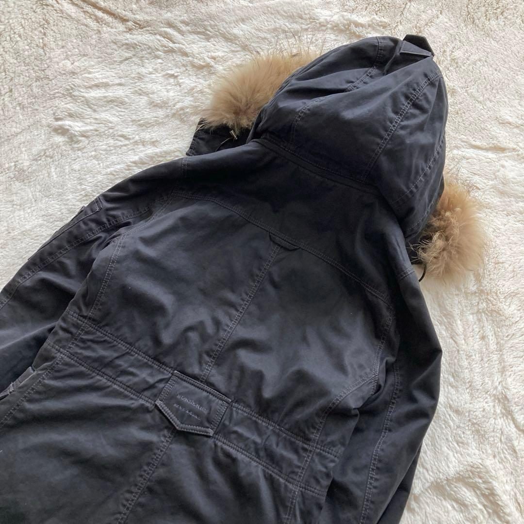 【美品】バーバリーブルーレーベル ミリタリージャケット リアルファ 中綿 黒