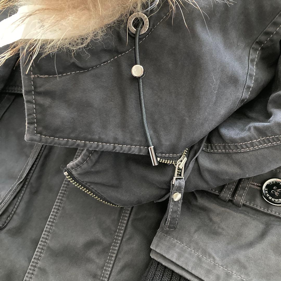 【美品】バーバリーブルーレーベル ミリタリージャケット リアルファ 中綿 黒