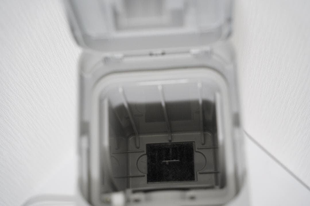 パナソニック　Panasonic スティッククリーナー MC-NS70F