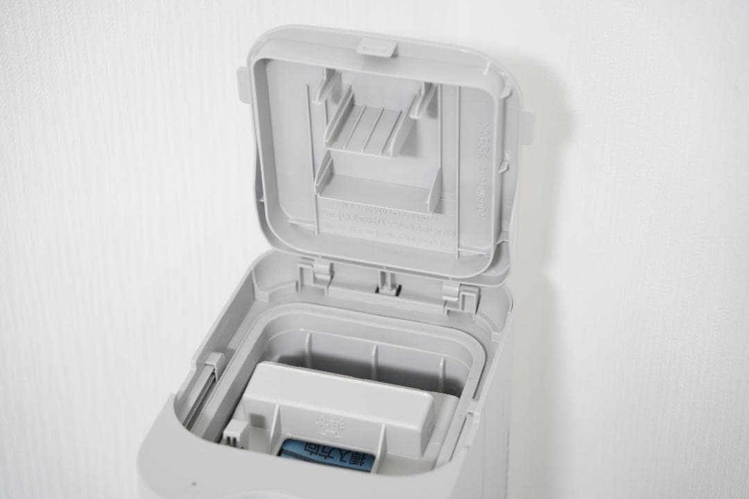 パナソニック　Panasonic スティッククリーナー MC-NS70F