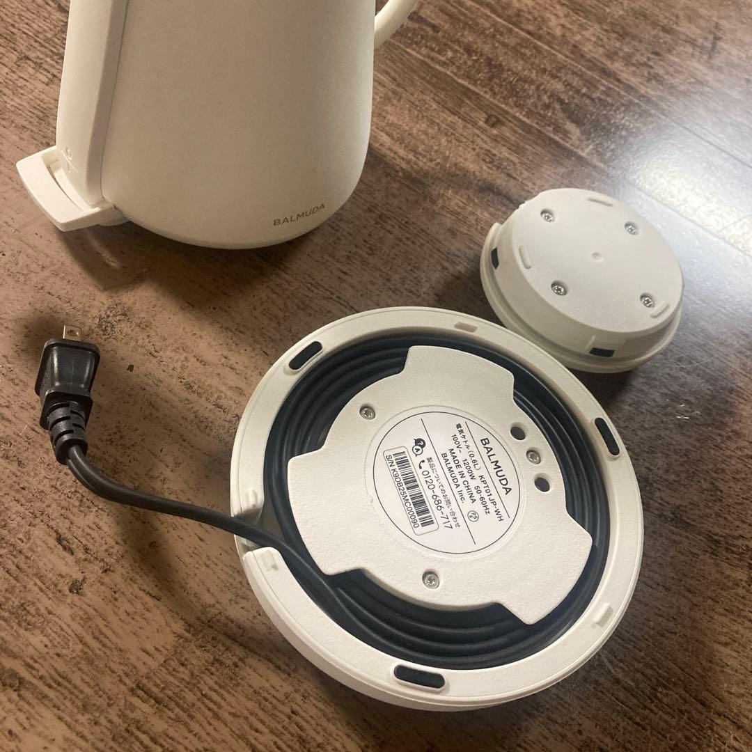 BALMUDA 電気ケトル2024年モデル★KPT01JP-WH美品.動作確認