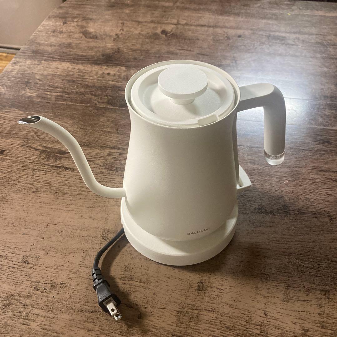 BALMUDA 電気ケトル2024年モデル★KPT01JP-WH美品.動作確認
