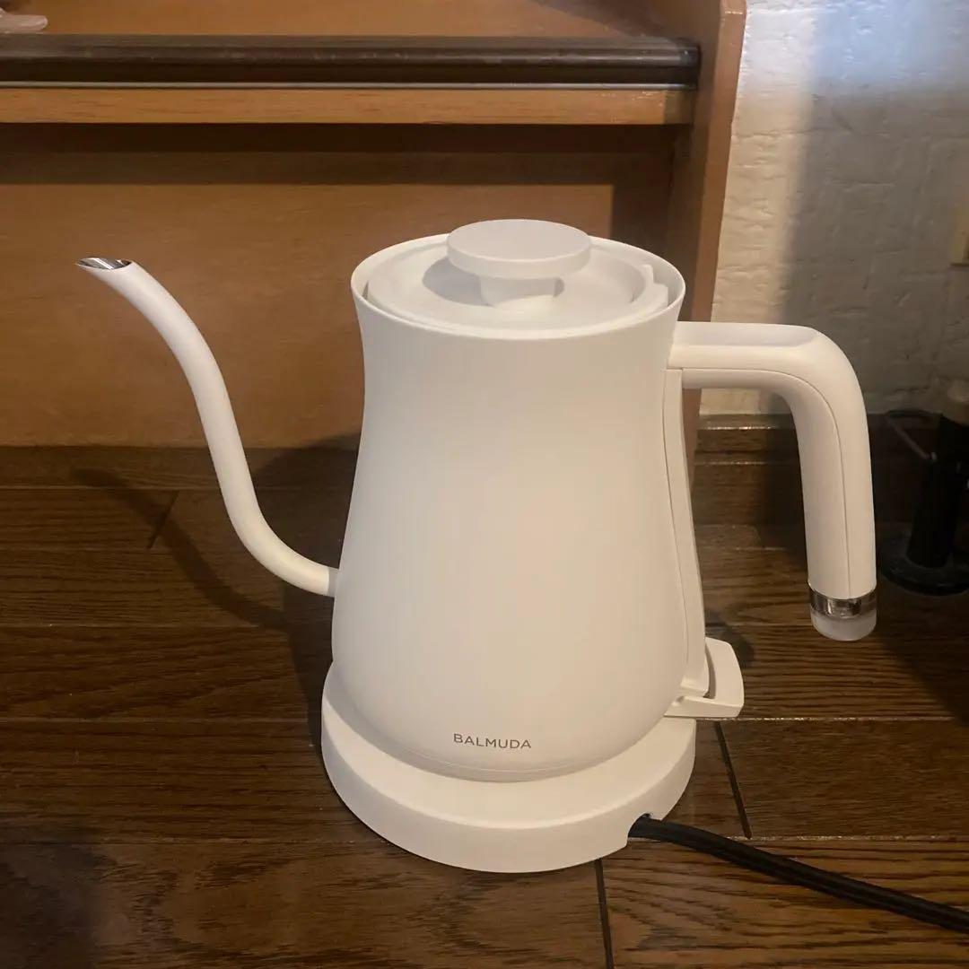 BALMUDA 電気ケトル2024年モデル★KPT01JP-WH美品.動作確認