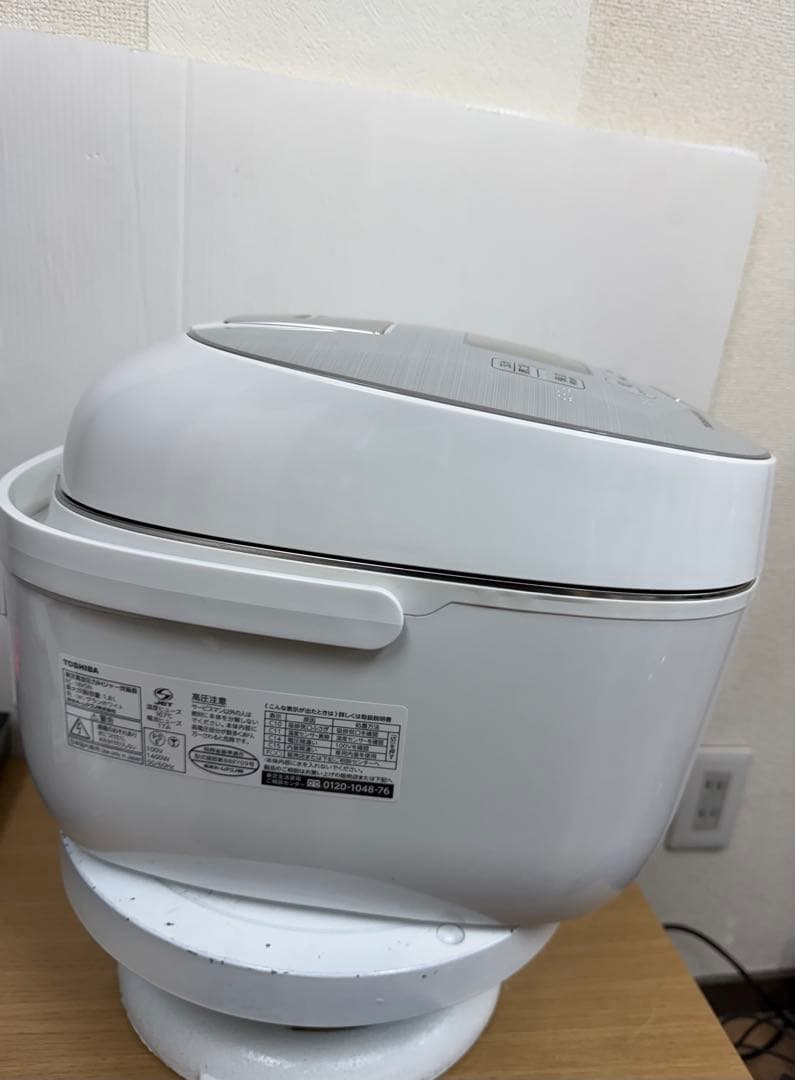 TOSHIBA 真空圧力IHジャー炊飯器RC-18VSN 1.8L 2019年製