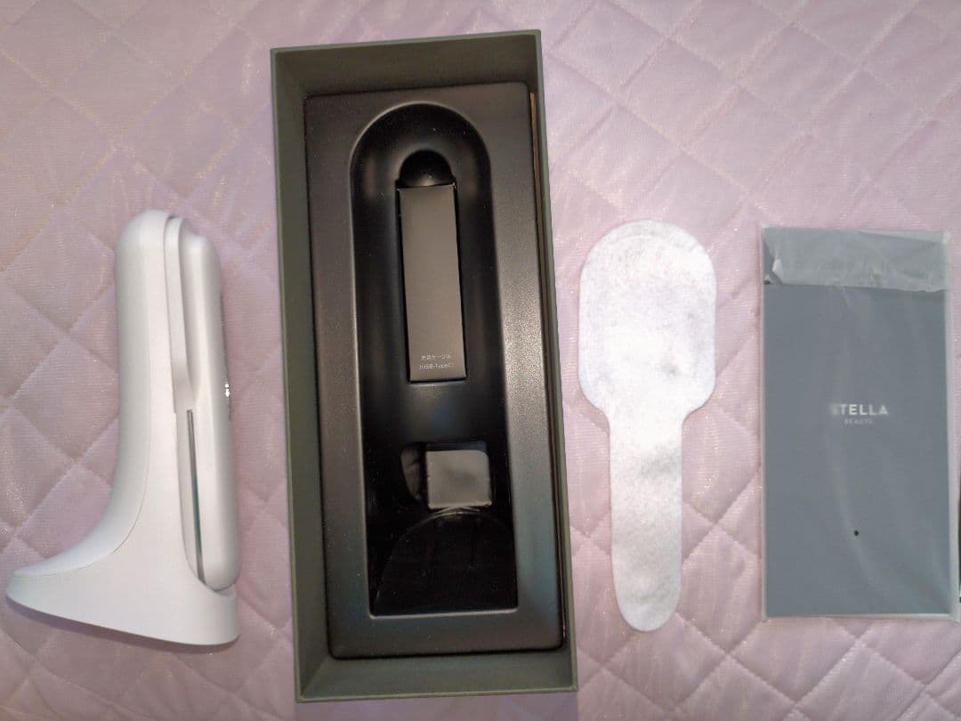 STELLA BEAUTE レーザー&EMSリフトブラシPRO ホワイト