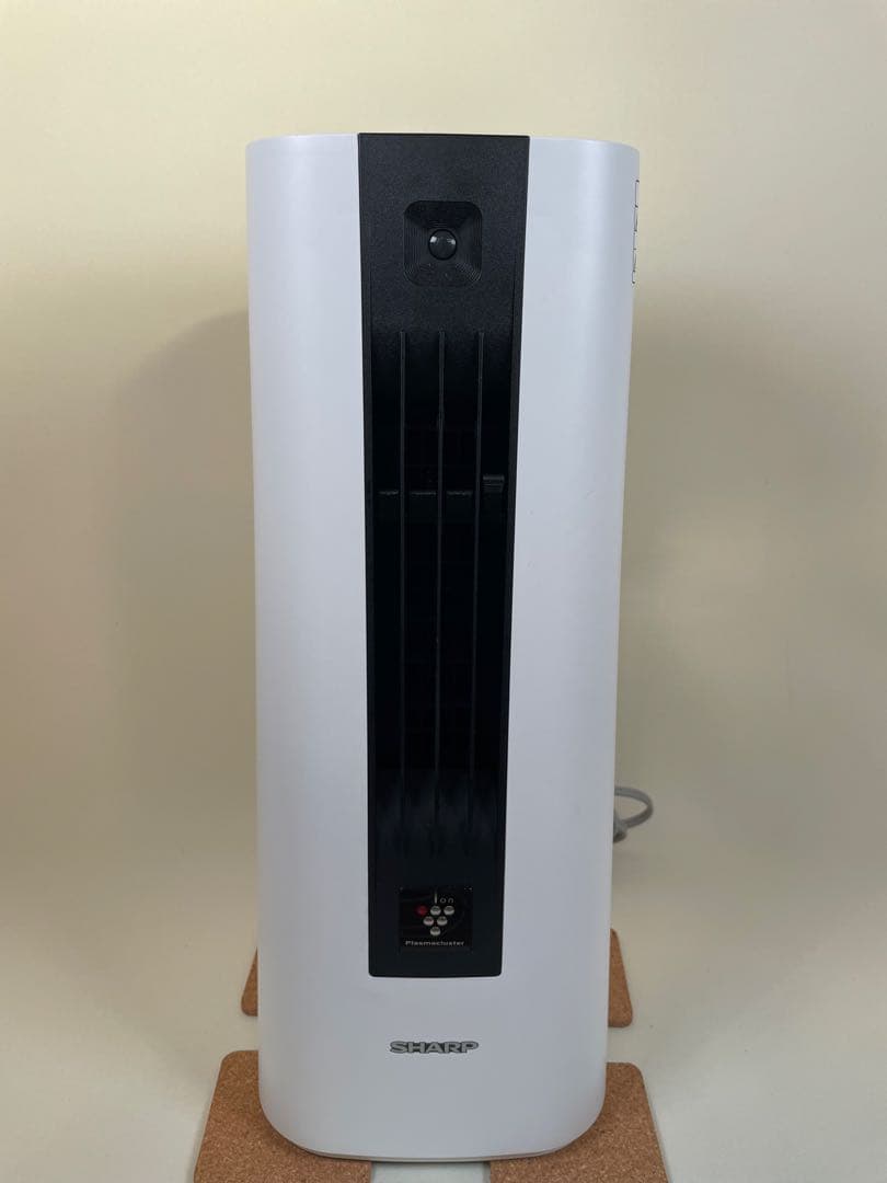 極上美品　SHARP セラミックファンヒーター　HX-RS1-W 2022年製