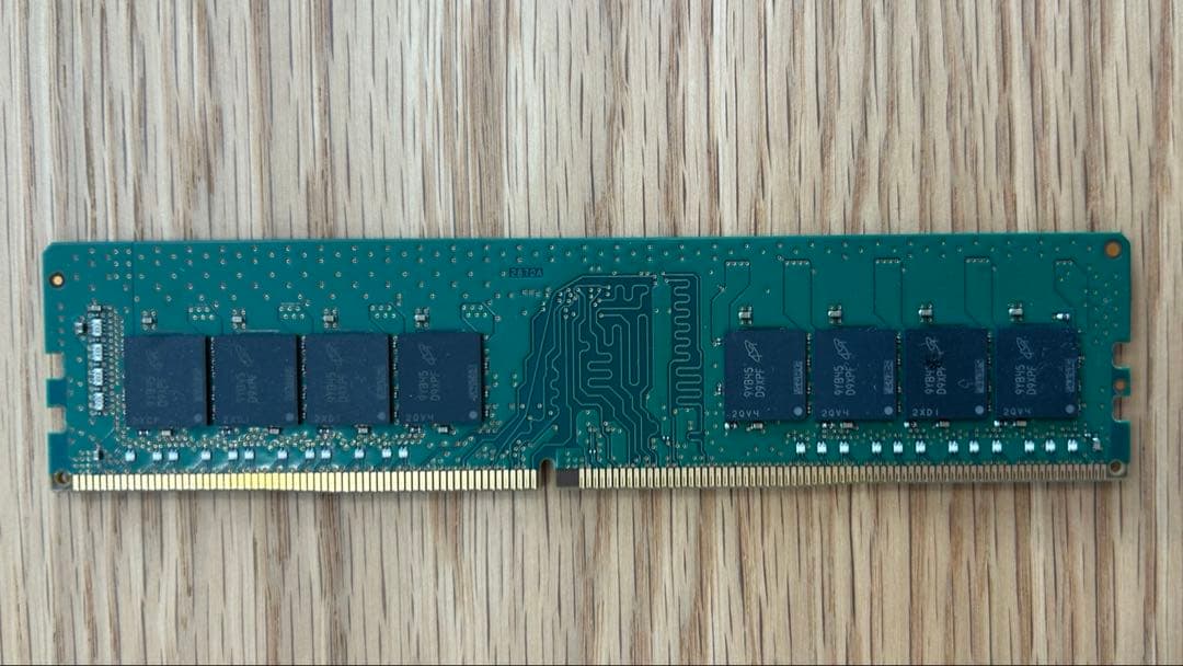 ジャンク crucial DDR4-3200 32GB メモリ