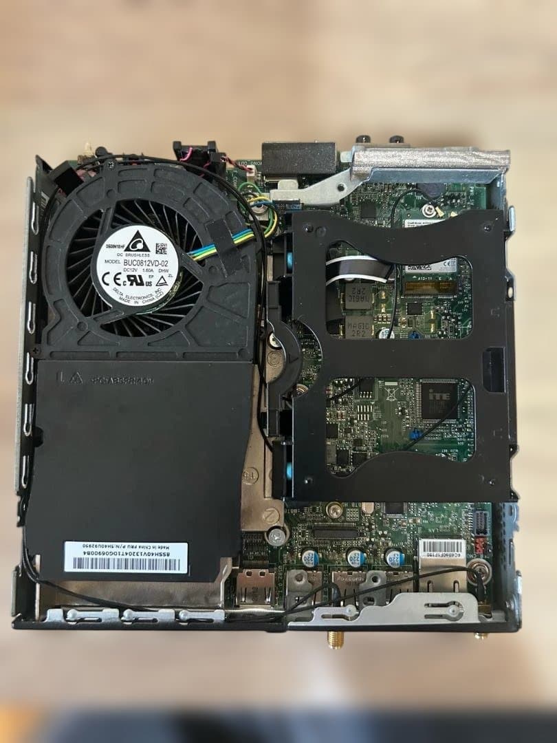 Lenovo ThinkCentre M75q-1 Tiny SSD/メモリなし