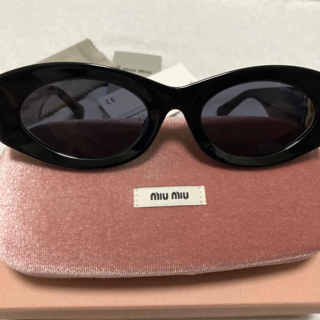 MIU MIU Glimpse サングラス ブラック 登坂広臣