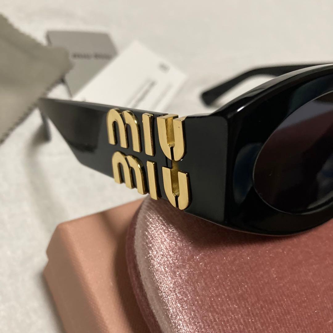 MIU MIU Glimpse サングラス ブラック 登坂広臣
