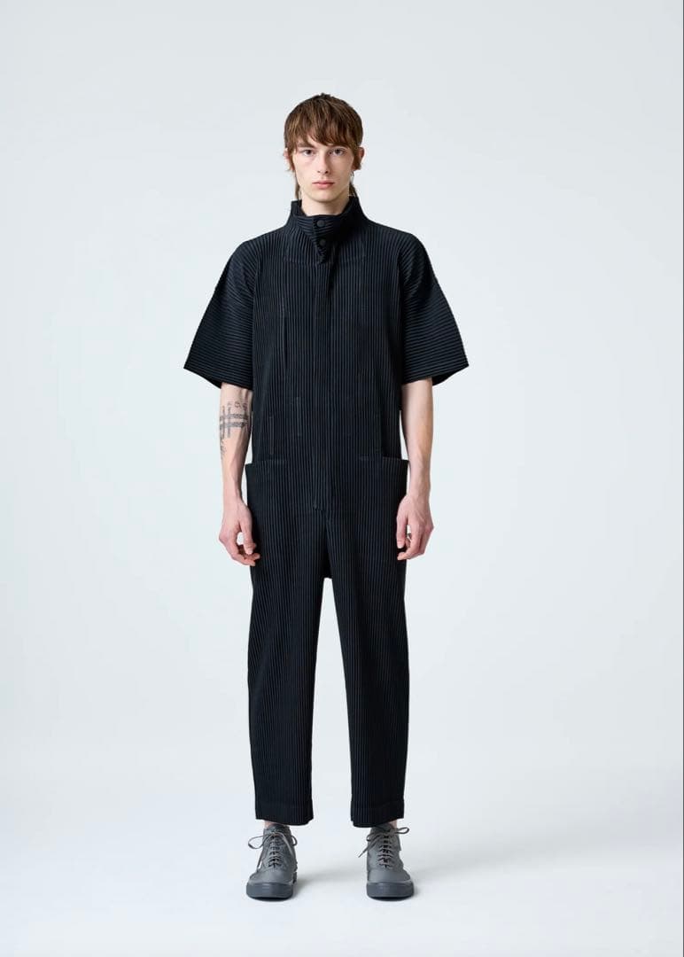 HOMME PLISSE PLEATS BOTTOMS ジャンプスーツ黒