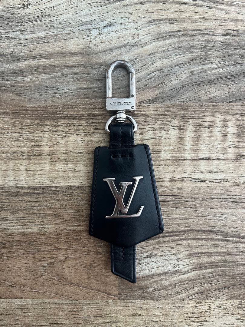 Louis Vuitton キーホルダー ブラック