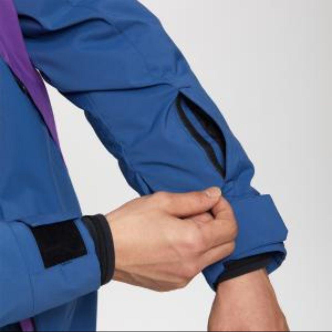 新品　GOLDWIN ゴールドウイン スキーウェア ジャケット メンズ