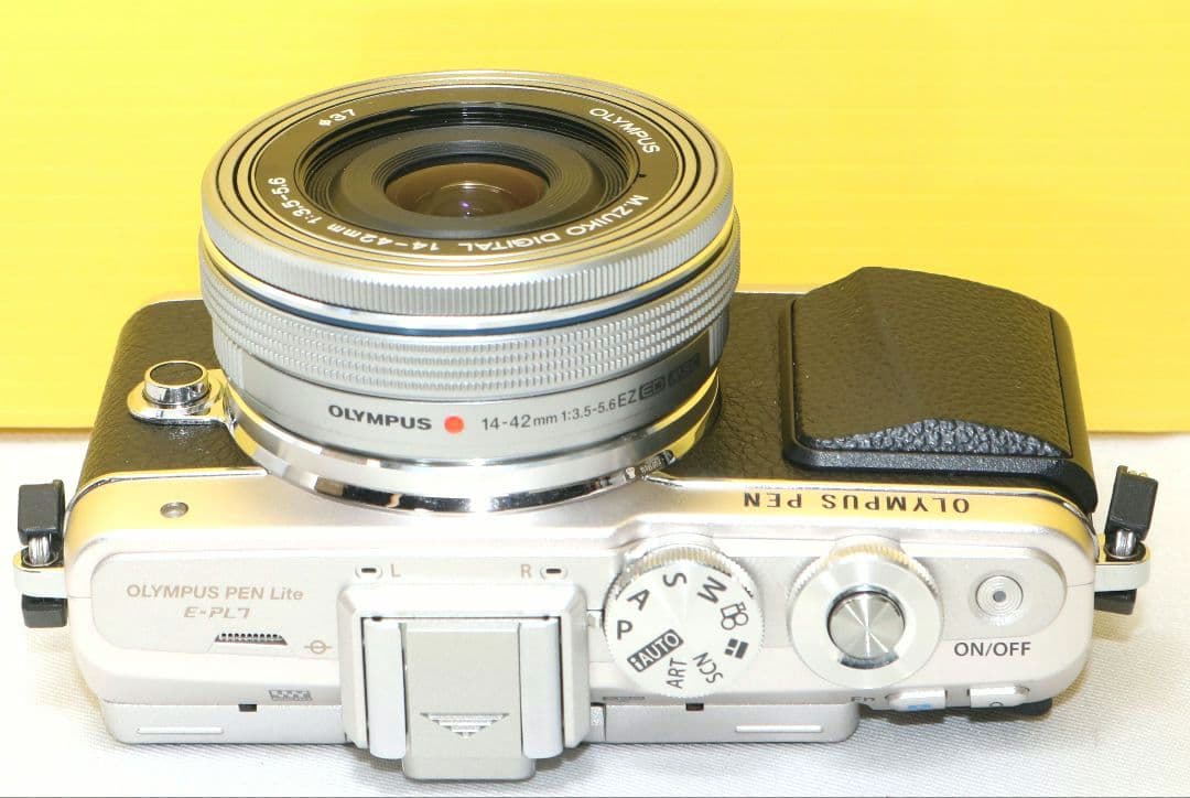 ⭐OLYMPUS PEN E-PL7 14-42 EZ レンズキット シルバー⭐