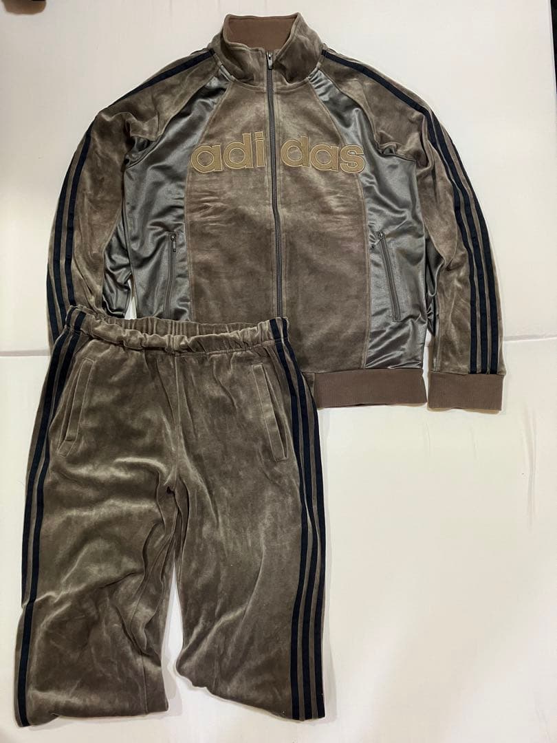 あのん Y2K adidas ベロア トラックジャケット セットアップ