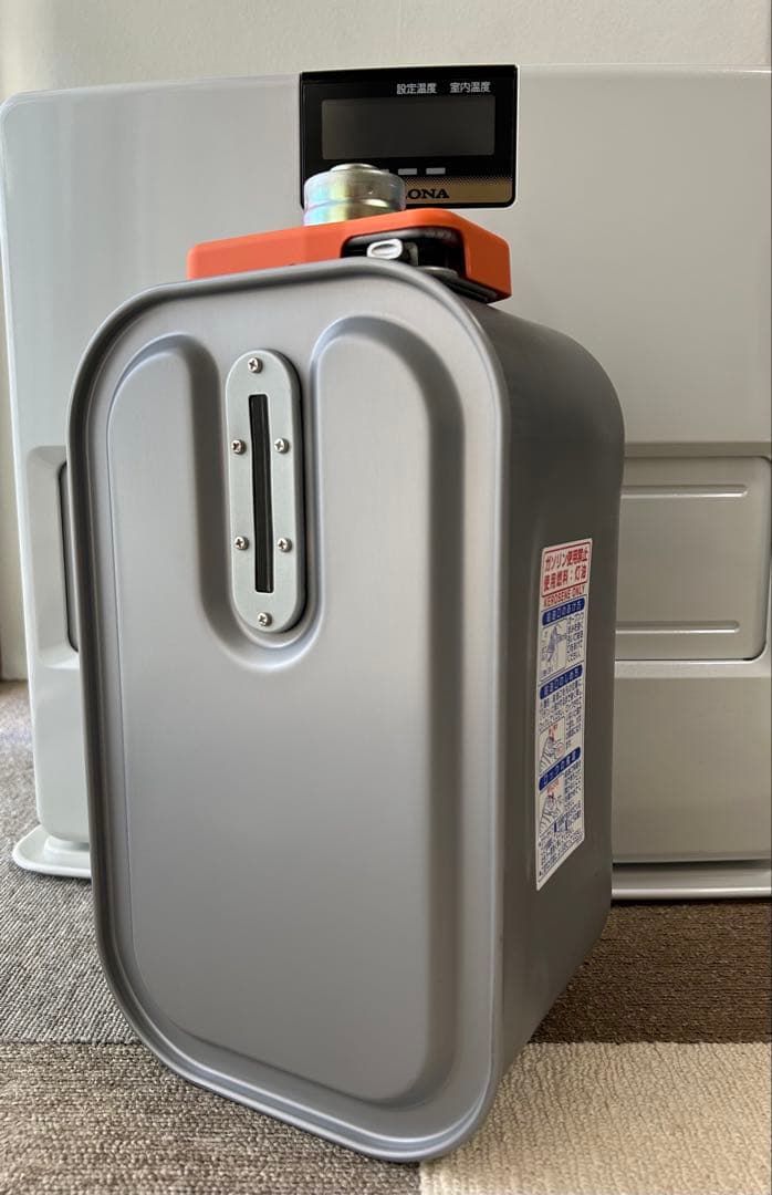 石油ファンヒーター 2019年製CORONA コロナ 取説付き