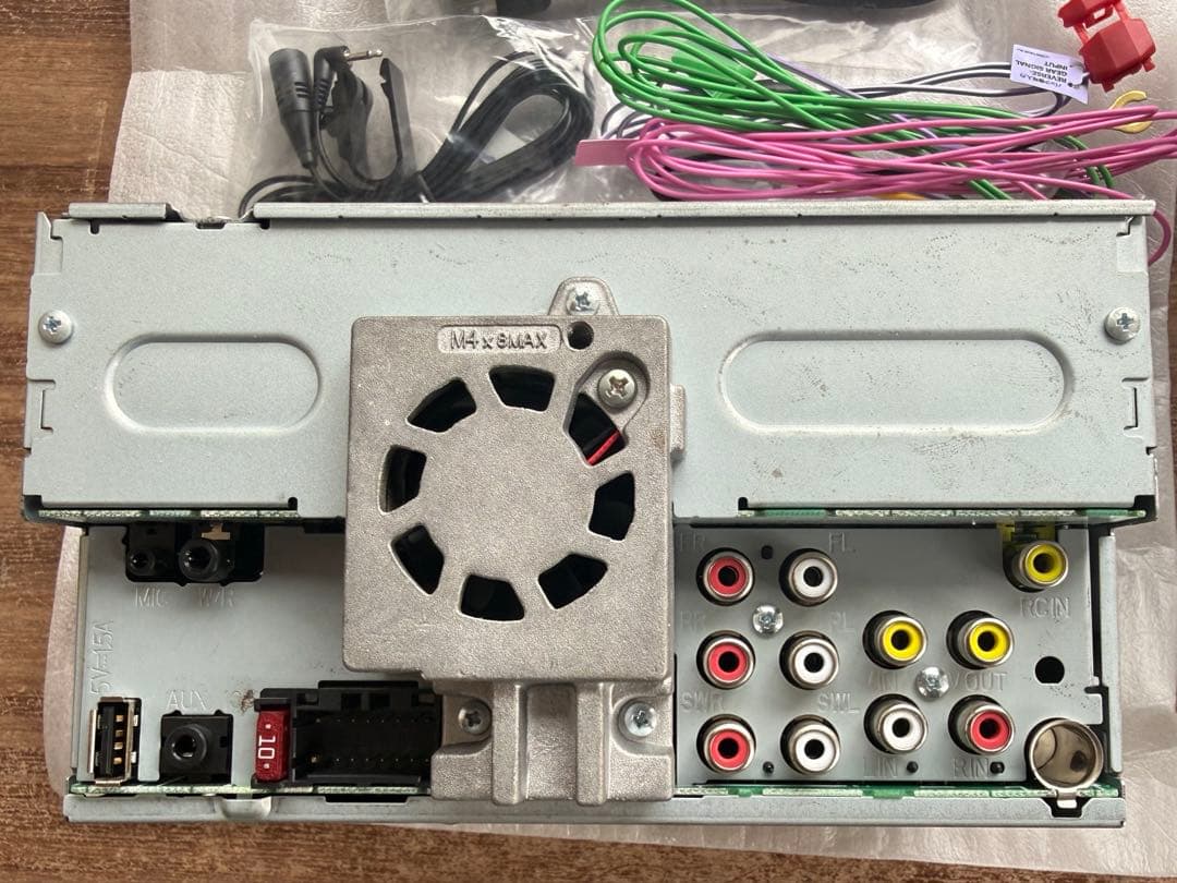 Pioneer FH-8500DVS ヘッドユニット