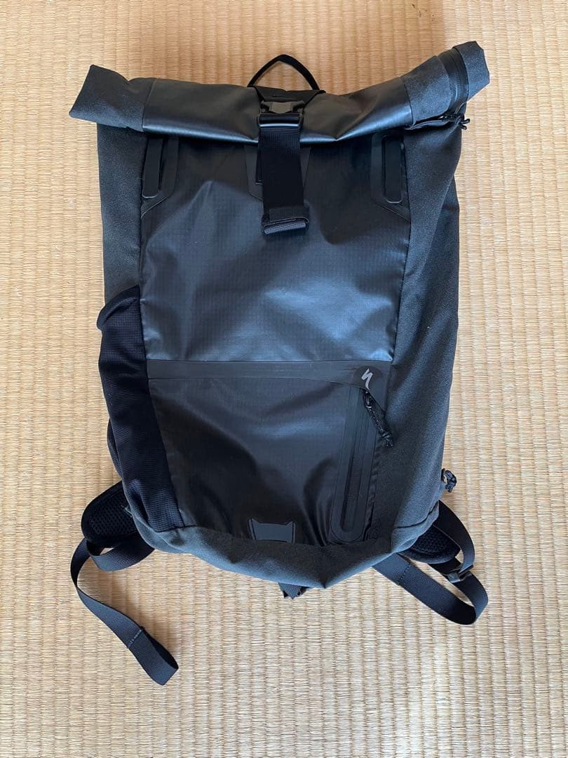 スペシャライズド 防水バックパック 通勤 通学 リュック