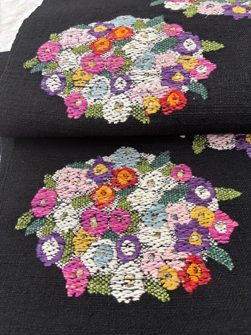 帯屋捨松　可愛い花柄刺繍 名古屋帯 黒地　 松場仕立て