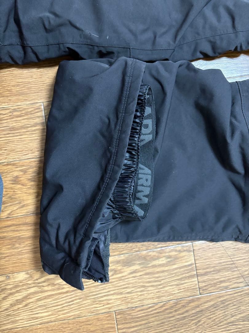 M*a様 【美品/送料込み】Armadaジャケットとパンツセット 防水力/保温性