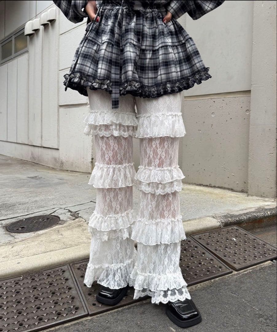 悠*里様 CIAOPANIC ティアードレースフレアレイヤードフリルパンツ