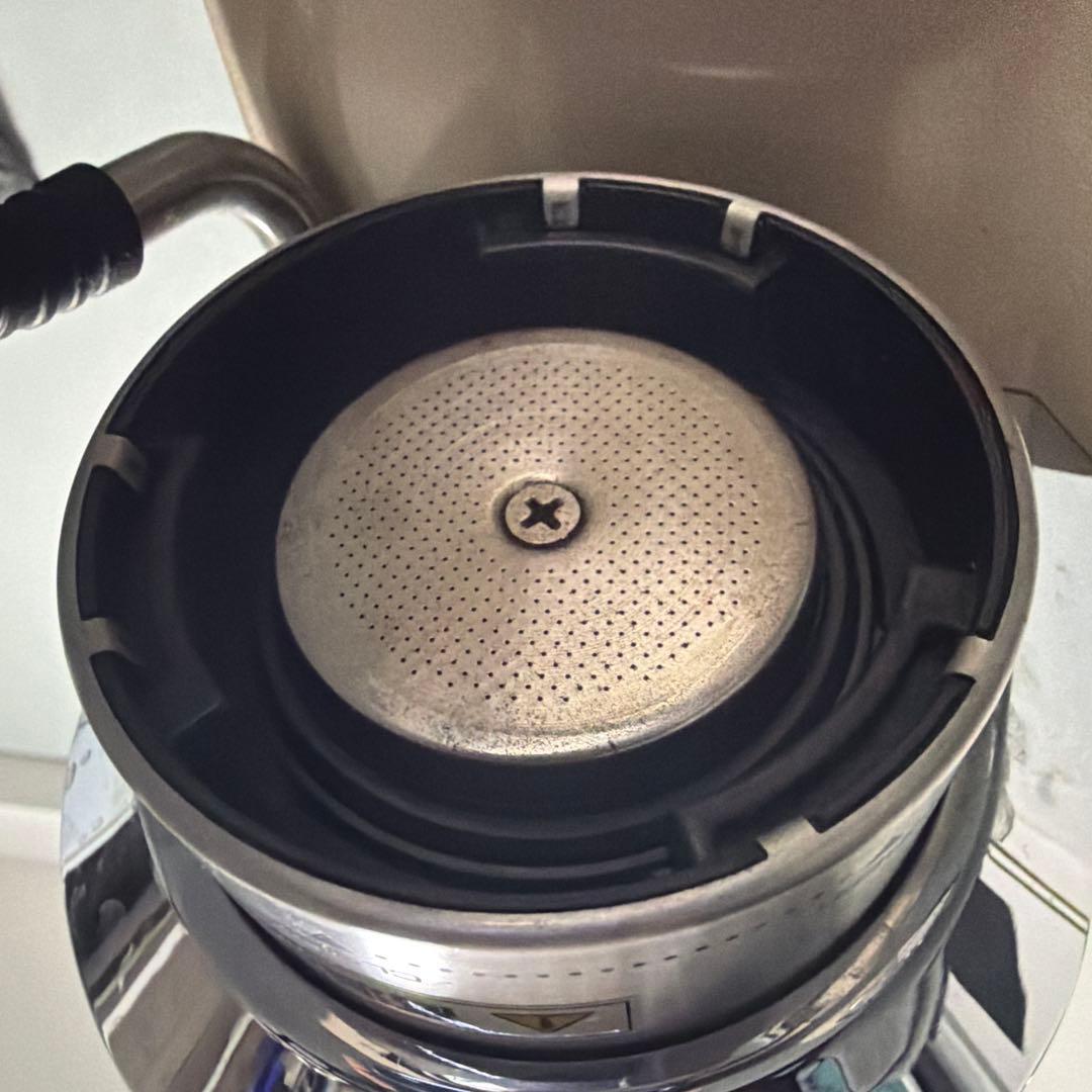 デロンギ　コーヒーメーカー　デディカ アルテ エスプレッソ・カプチーノメーカー