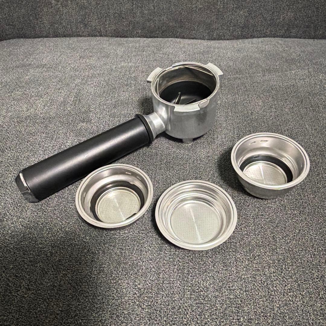 デロンギ　コーヒーメーカー　デディカ アルテ エスプレッソ・カプチーノメーカー