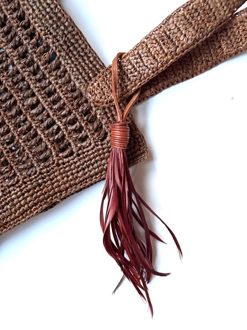 MAISON N.H PARIS【美品】ANNA タッセル付き ラフィアバッグ