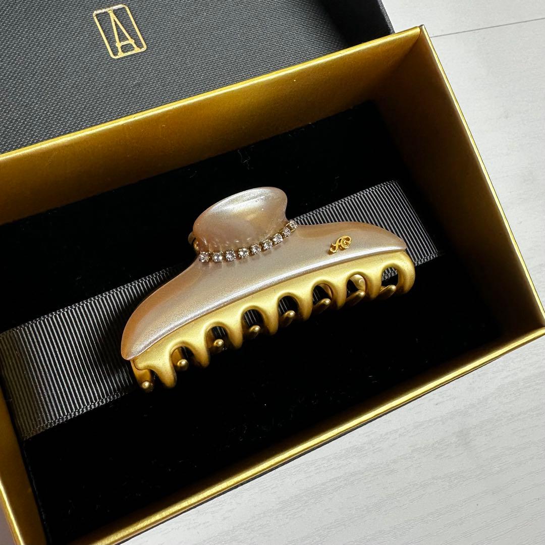 acca ニューコラーナ　M パールベージュ