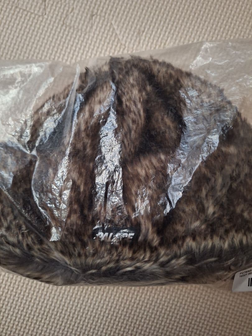 PALACE ビーニー　ファー　TEDDY BEANIE FOX ハット