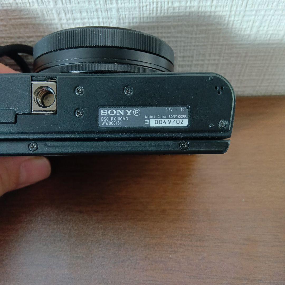 デジカメ　DSC-RX100M3　ソニー　SONY　デジカメ本体と純正バッテリー
