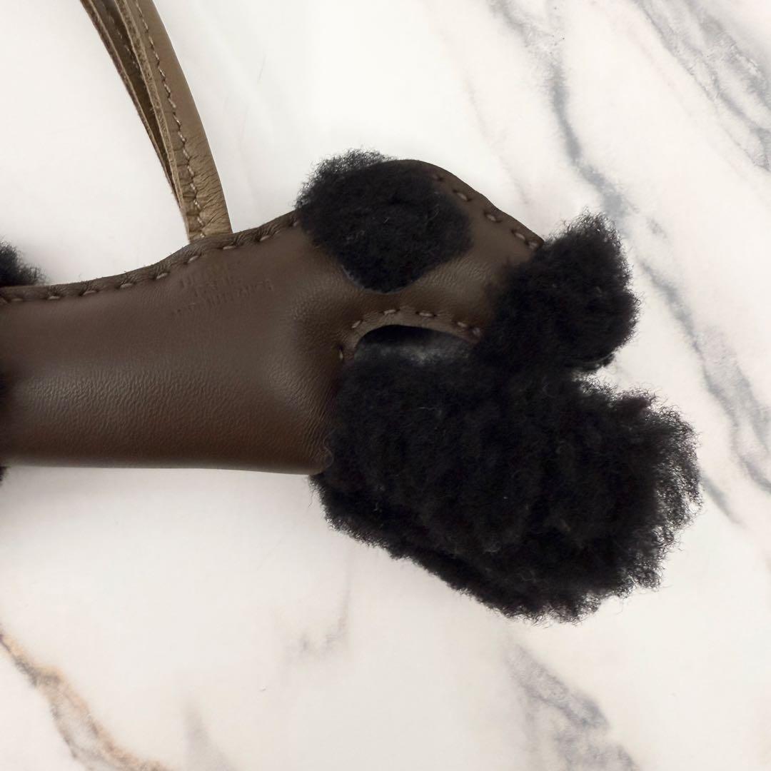 【新品未使用】エルメス バディ チャーム ブラック×ショコラ W刻印