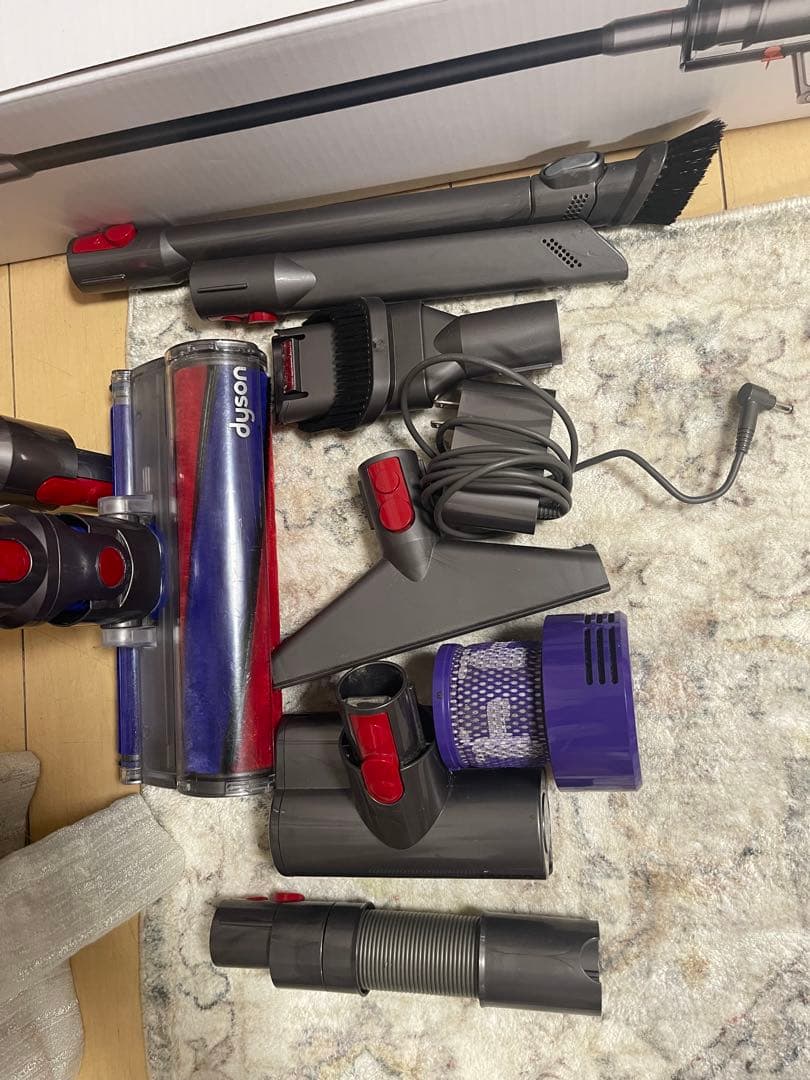 【美品】Dyson Cyclone V10 sv12エコーモード68分