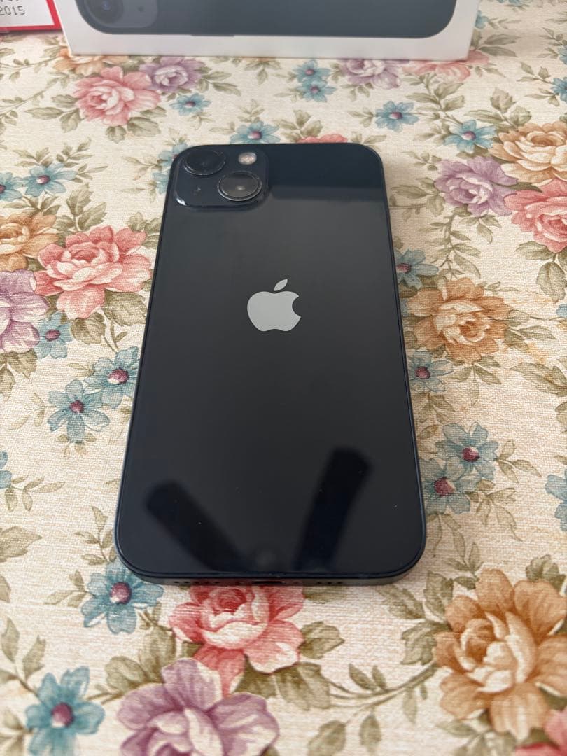 Apple iPhone 13ミッドナイト　本体