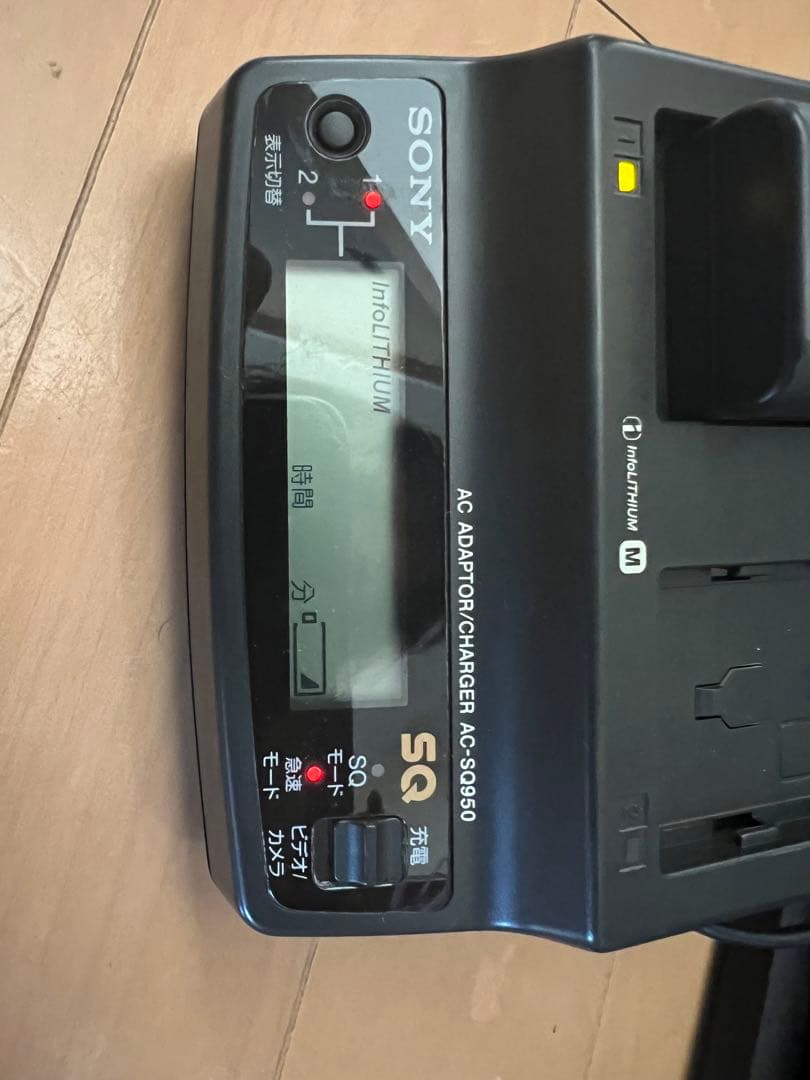 稲*一様 SONY HVR-A1J 付属付 バッテリー 充電器等