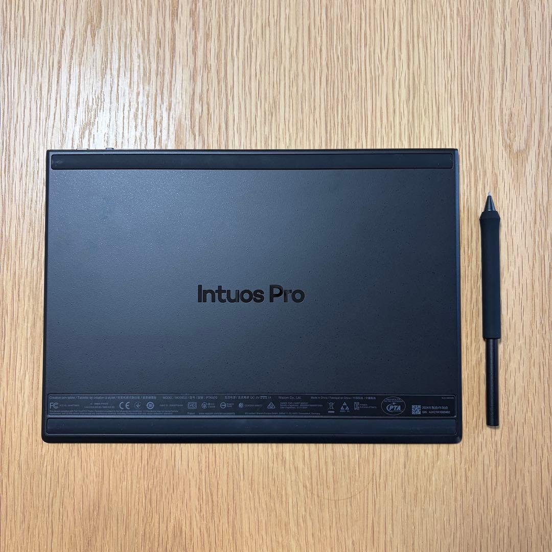 WACOM ワコム Intuos Pro medium PTK670K0C
